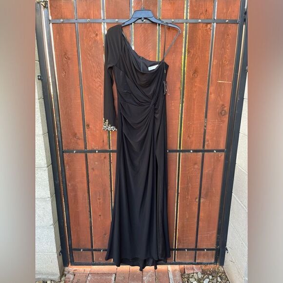 Mac Duggal 55696 Black One Sleeve Beaded Cuff Side Twist Gown NWT - Picture 2 of 9